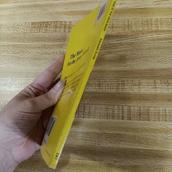 Man in the Iron Mask Dumas 1984 B&W Pocket Classics Comic Paperback Vintage 80s - Picture 3 of 7